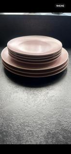 Setje roze borden, Huis en Inrichting, Keuken | Servies, Bord(en), Overige stijlen, Zo goed als nieuw, Ophalen
