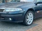 Renault Laguna 3.0-24V V6 Privilège AUTOMAAT|Cruise|Leder, Gebruikt, Beige, 650 kg, 1405 kg