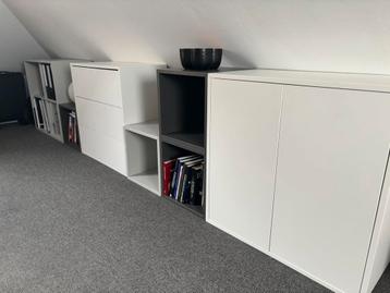 Ikea Eket kastenwand beschikbaar voor biedingen