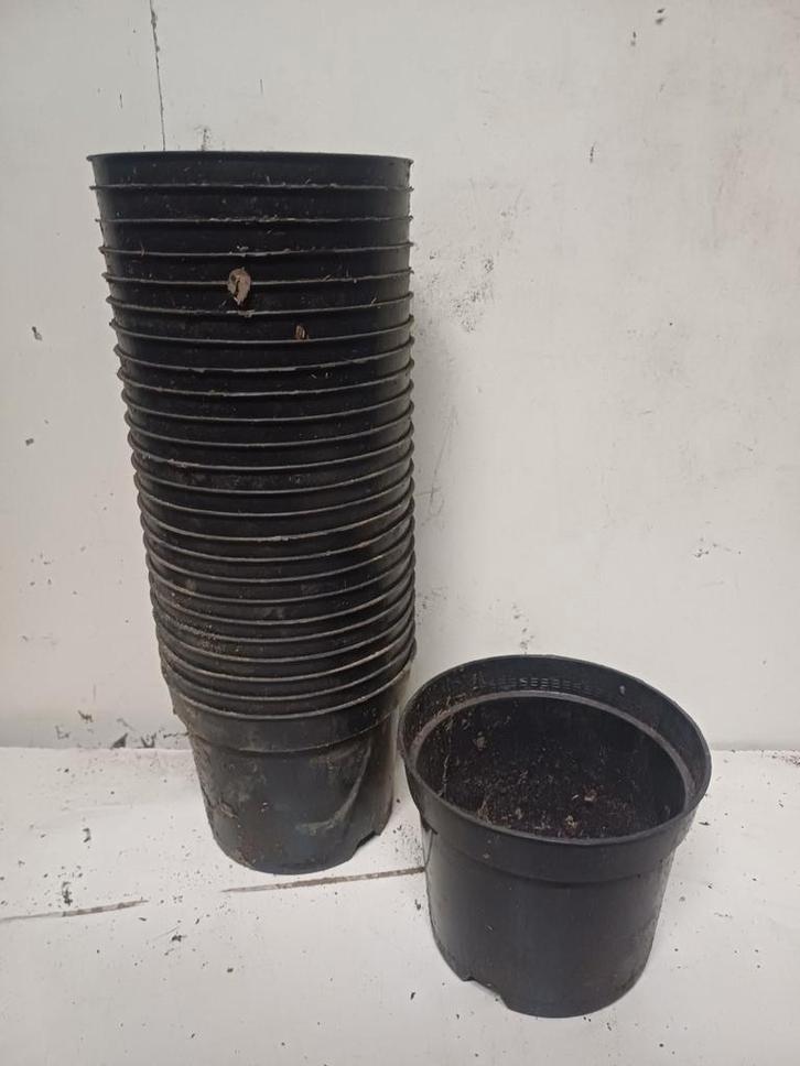 Kweekpotten 1,5 liter, Tuin en Terras, Bloempotten, Gebruikt, Kunststof, Minder dan 25 cm, Rond, Ophalen of Verzenden