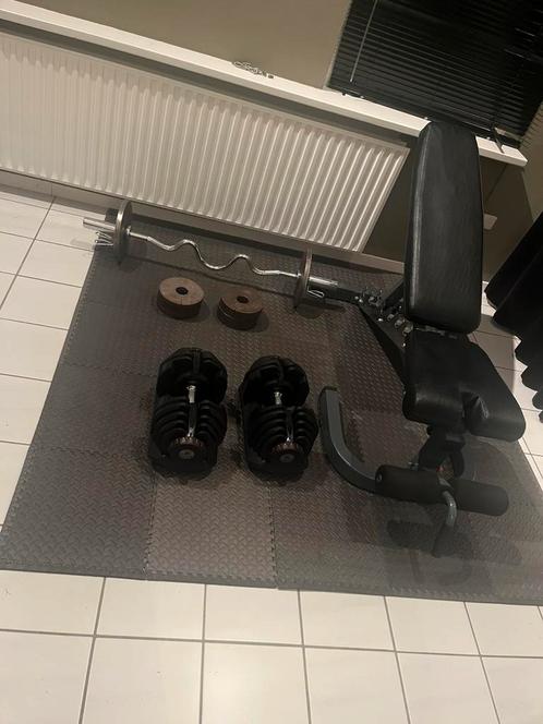 Verstelbare dumbells, bankje & EZ-bar, Sport en Fitness, Fitnessmaterialen, Gebruikt, Overige typen, Armen, Benen, Borst, Buik
