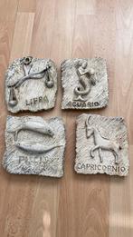Stenen sterrenbeeld tegels uit Spanje, Antiek en Kunst, Antiek | Wandborden en Tegels, Ophalen of Verzenden