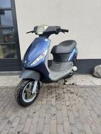 ⭐️Piaggio zip 2 takt 50cc Brom 12189 Km helemaal origineel⭐️, Fietsen en Brommers, Scooters | Piaggio, Ophalen, Zo goed als nieuw