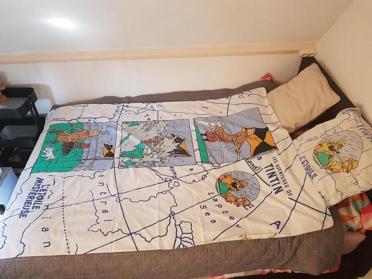 Kuifje kinderbeddengoed: 2 dekbedovertrekken, 2 kussenslopen, Huis en Inrichting, Slaapkamer | Beddengoed, Gebruikt, Dekbedovertrek