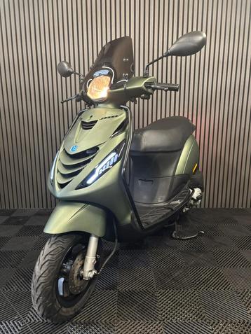PIAGGIO ZIP 4T 2V BROM 2018 FULL OPTION HURUCAN GREEN beschikbaar voor biedingen