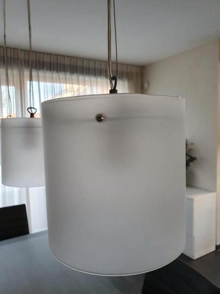 Hanglamp, 3 lampen van melkglas, Huis en Inrichting, Lampen | Hanglampen, Zo goed als nieuw, Minder dan 50 cm, Glas, Metaal, Ophalen