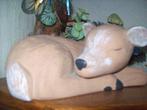 Slapend Hertje. 27 cm, Ophalen of Verzenden, Zo goed als nieuw, Hert, Beeldje of Figuurtje