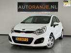 Kia Rio 1.2 CVVT Super Pack-Airco-Cruise-APK-NAP!, Euro 5, Gebruikt, 4 cilinders, Wit
