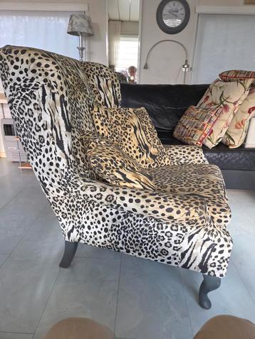 Fauteuil met Panterprint Bekleding beschikbaar voor biedingen