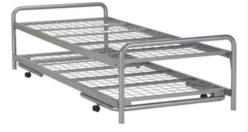 Bedbank dubbel divan logeerbed dubbel bed 1 naar 2 persoons beschikbaar voor biedingen