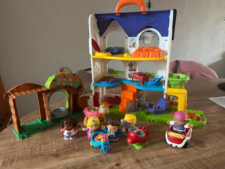 Vitech Vrolijke Vriendjes Poppenhuis compleet, Kinderen en Baby's, Speelgoed | Babyspeelgoed, Zo goed als nieuw, Overige typen