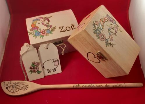 theekistje doosje kissing couple PYROGRAFIE Creamar, Huis en Inrichting, Woonaccessoires | Overige, Nieuw, Ophalen of Verzenden