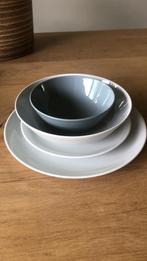 Servies / bordenset te koop Vivo, Huis en Inrichting, Keuken | Servies, Ophalen of Verzenden, Zo goed als nieuw, Bord(en), Overige stijlen