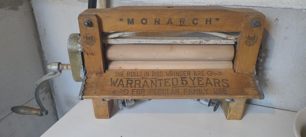 Antieke wringer, decoratie, Ophalen