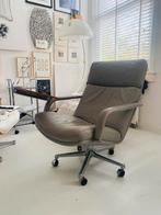 Artifort F141 fauteuil lGeoffrey Harcourt met schrijftafel, Gebruikt, Leer, Ophalen of Verzenden, Eén