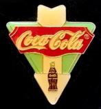 Coca-Cola driehoek pin, Verzamelen, Verzenden, Nieuw, Merk, Speldje of Pin