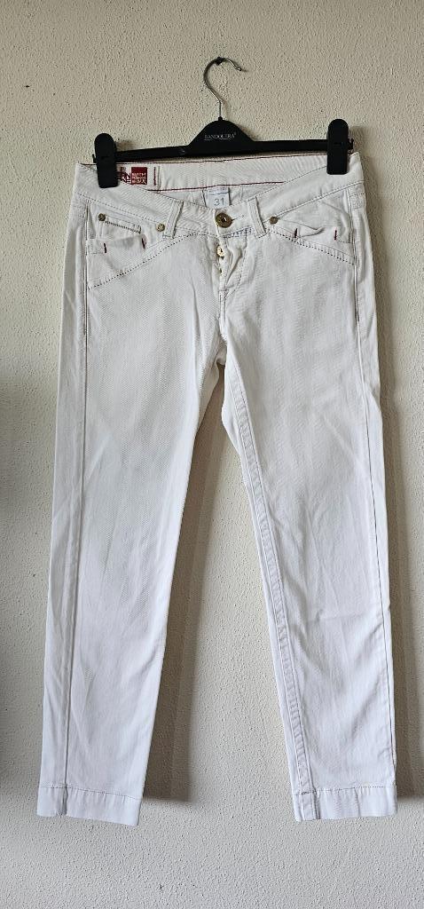 witte broek van Marithe Francois Girbaud maat 31 (9725), Kleding | Dames, Broeken en Pantalons, Wit, Lang, Verzenden