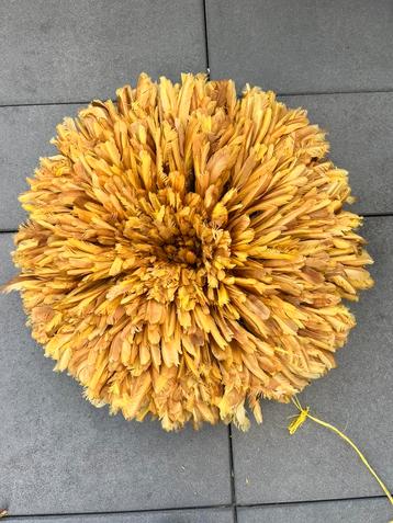 Originele Juju Hat – handgemaakt in Kameroen – beschikbaar voor biedingen