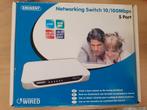 Netwerk switch 10/100 mb ps. 5 ports Eminent, Ophalen of Verzenden, Zo goed als nieuw, Eminent