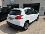 Peugeot 2008 1.2 VTi Trekhaak Navi Pano Beurt NAP, Auto's, Peugeot, Voorwielaandrijving, Euro 5, Gebruikt, 1199 cc