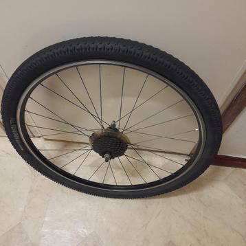 27 Inch Achter Wiel met7 schijven tandwiel band.MT 27,5 x200 beschikbaar voor biedingen