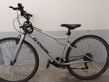 For Sale: Almost New MontaBike Bicycle - Adult Size S beschikbaar voor biedingen