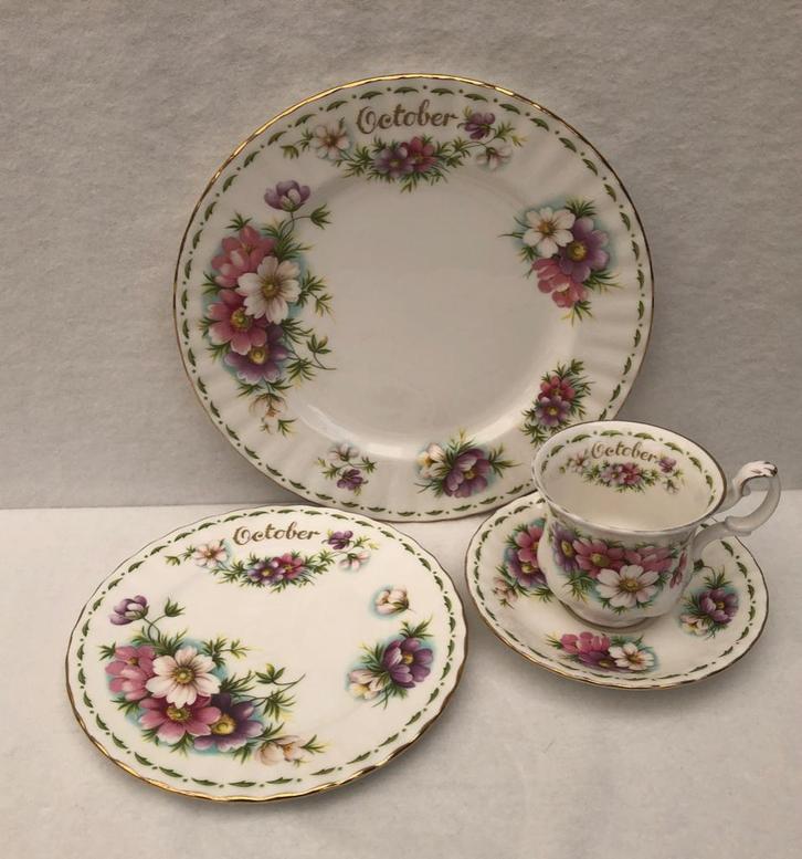 4 Delig Royal Albert set - Cosmos - Maand : Oktober, Antiek en Kunst, Antiek | Servies compleet, Ophalen of Verzenden