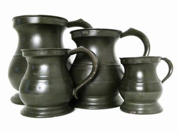 4 Tinnen maatkannen James Yates ca. 1830 ijktekens maatkan beschikbaar voor biedingen