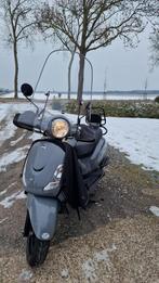 SYM Fiddle 2 met alle accesoires en 2525 op de teller, Ophalen, Zo goed als nieuw, Benzine, Fiddle