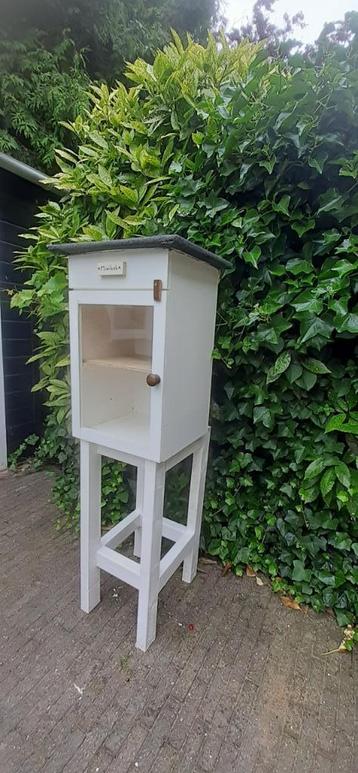 Minibieb beschikbaar voor biedingen