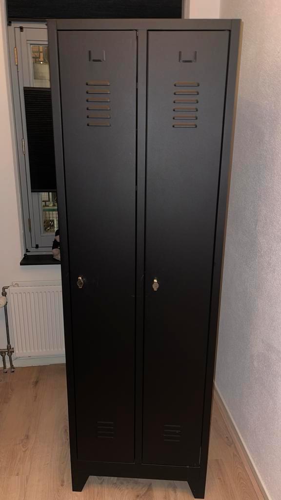 Zwarte antraciet locker met legplanken en hanggedeelte, Huis en Inrichting, Kasten | Lockerkasten, Zo goed als nieuw, Ophalen of Verzenden