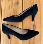 Unisa pumps - zwart suède leer - maat 40, Kleding | Dames, Schoenen, Pumps, Zwart, Ophalen of Verzenden, Zo goed als nieuw