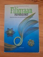 Filigraan papierkunst door Trees Tra en Pieter v d Wegen., Boeken, Ophalen of Verzenden, Zo goed als nieuw, Overige onderwerpen