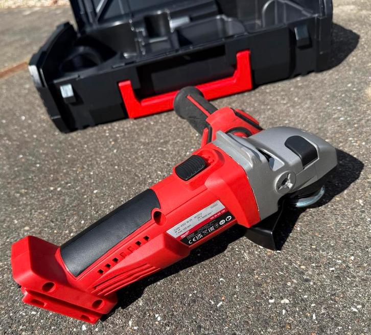 Milwaukee HD28 AG 125 Nieuwe haakse slijper, Doe-het-zelf en Verbouw, Gereedschap | Slijpmachines, Nieuw, Haakse handslijpmachine