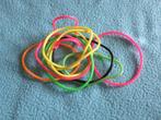 1 EURO OF GRATIS 10 plastic armbandjes div. kleuren, Ophalen of Verzenden, Zo goed als nieuw, Overige kleuren, Kunststof of Plastic