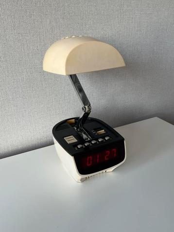 Te koop: vintage Timco EX-60 wekkerradio beschikbaar voor biedingen