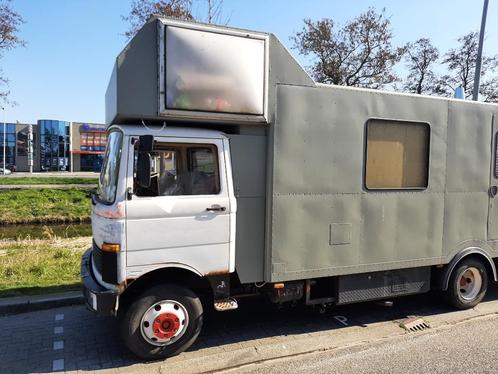 Oldtimer Camper C1 Mercedes LP809 1979 GA OP AVONTUUR ! ! !, Caravans en Kamperen, Campers, Particulier, Half-integraal, tot en met 3
