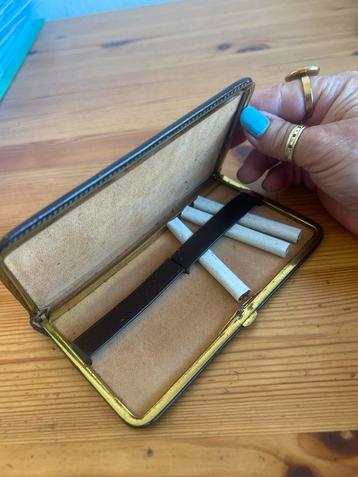 Vintage Sigarettenetui beschikbaar voor biedingen