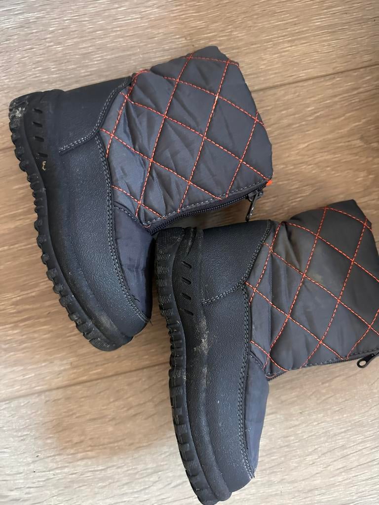Snowboots maat 27, Jongen of Meisje, Ophalen of Verzenden, Laarzen, Zo goed als nieuw