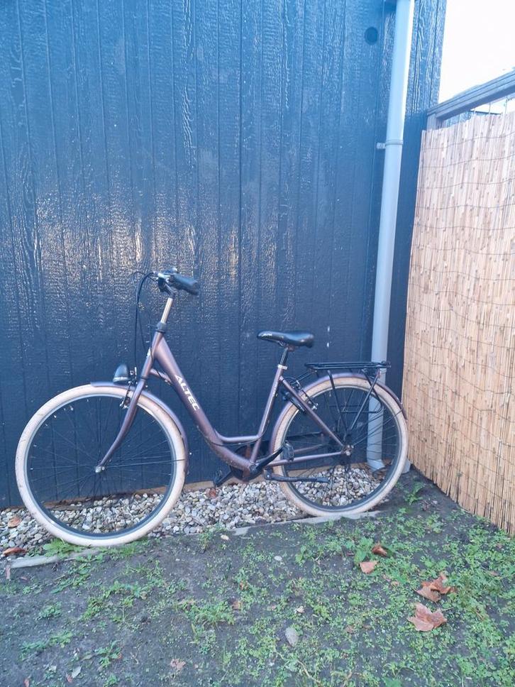 Altec Damesfiets - Opknapper!, Fietsen en Brommers, Fietsen | Dames | Damesfietsen, Gebruikt, Overige merken, Ophalen