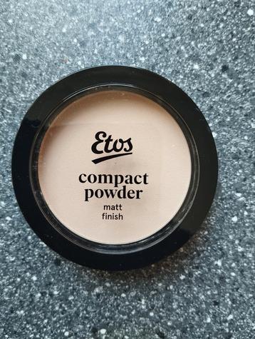Etos Compact Powder - Matt Finish Vanilla nieuw en geseald  beschikbaar voor biedingen