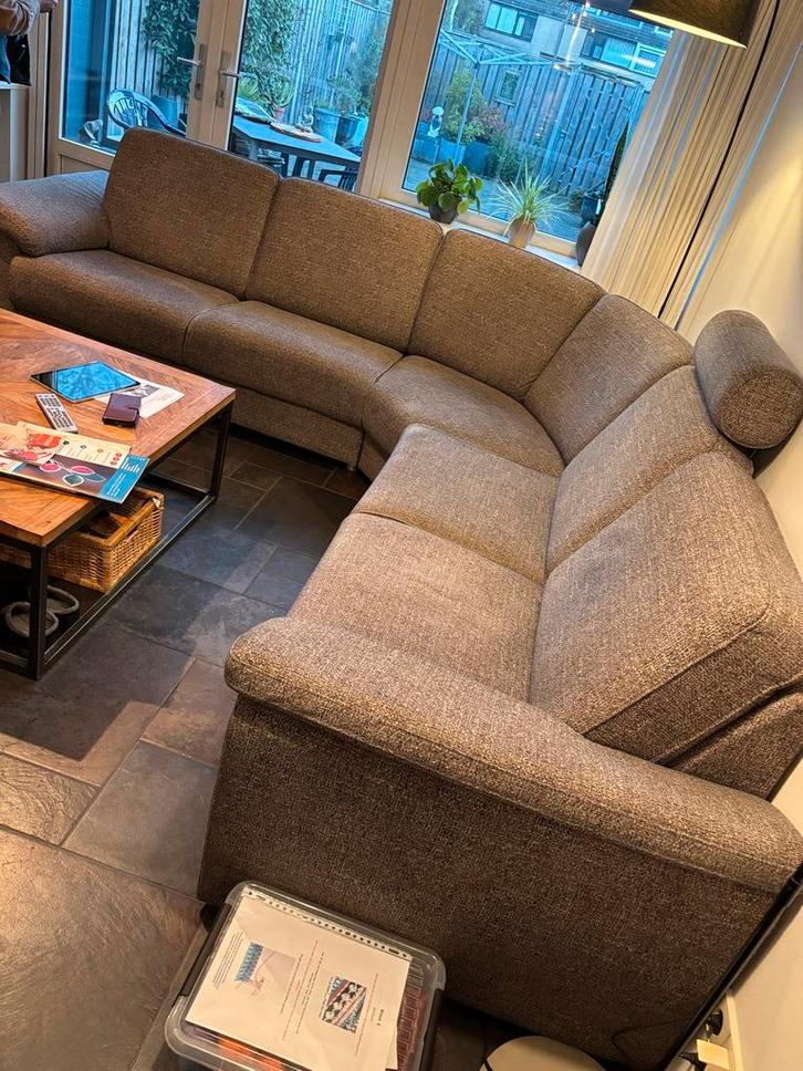 Hoekbank - Ruime en comfortabele zitplaats, Huis en Inrichting, Banken | Complete zithoeken, Zo goed als nieuw, Stof, Ophalen