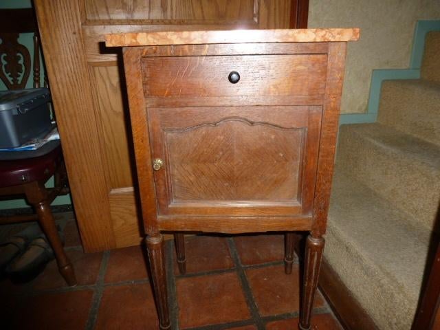 antiek nachtkastje, Antiek en Kunst, Antiek | Meubels | Kasten, Ophalen