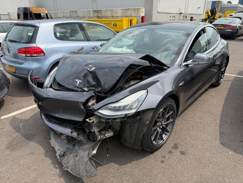 Tesla Model 3 2019 Grijs Schade auto / Project, Auto's, Tesla, Bedrijf, Model 3, Elektrisch, Sedan, Automaat, Geïmporteerd, Zilver of Grijs