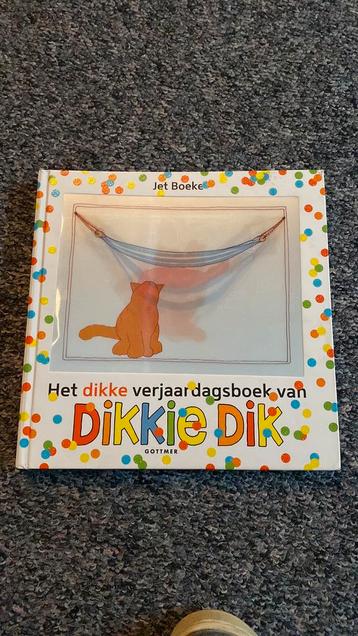 Het dikke verjaardagsboek van Dikkie dik