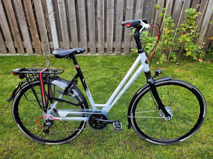 Gazelle Eclipse Trekking T24 D53 super mooi! Naafdynamo, Fietsen en Brommers, Fietsen | Dames | Damesfietsen, Zo goed als nieuw