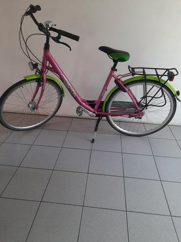 Damesfiets BNB met 28 inch wielen.
 beschikbaar voor biedingen