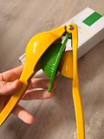 Nieuw in doos: Metalen citruspers - citroenpers, Verzenden, Nieuw, Umbrella Blue, Umbrella Blue