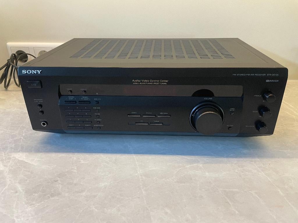 Sony STR-DE135 FM Stereo / AM-FM Receiver, Audio, Tv en Foto, Versterkers en Receivers, Ophalen of Verzenden, Zo goed als nieuw