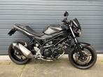 Suzuki sv 650: 2017, uniek, 35kw, led, Smoke, zgan, allblack, 2 cilinders, Handvatverwarming, Bedrijf, Minimaal motorrijbewijs A2